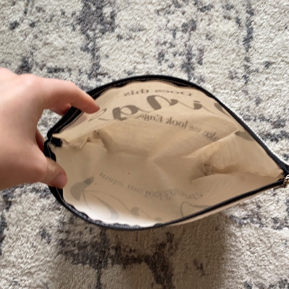 Engagement Makeup Bag! Perfect gift for bride to be - Picture 3 of 3